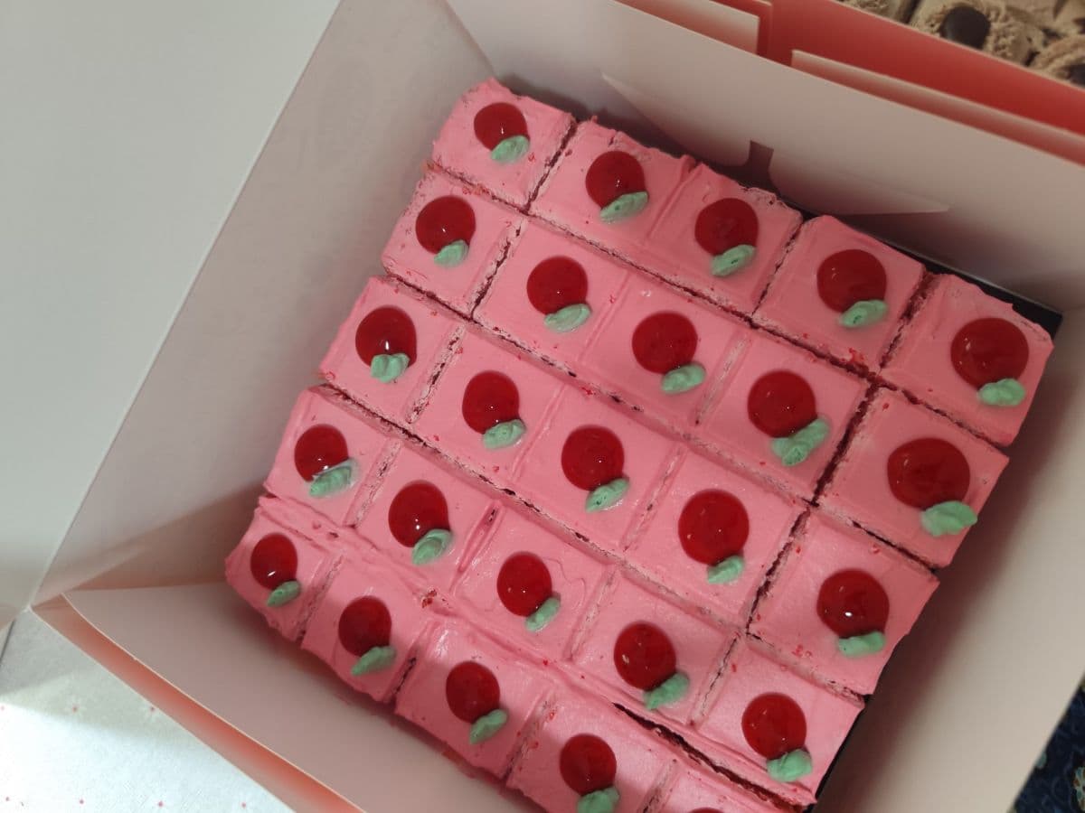Fresh Cream Cake 8x8